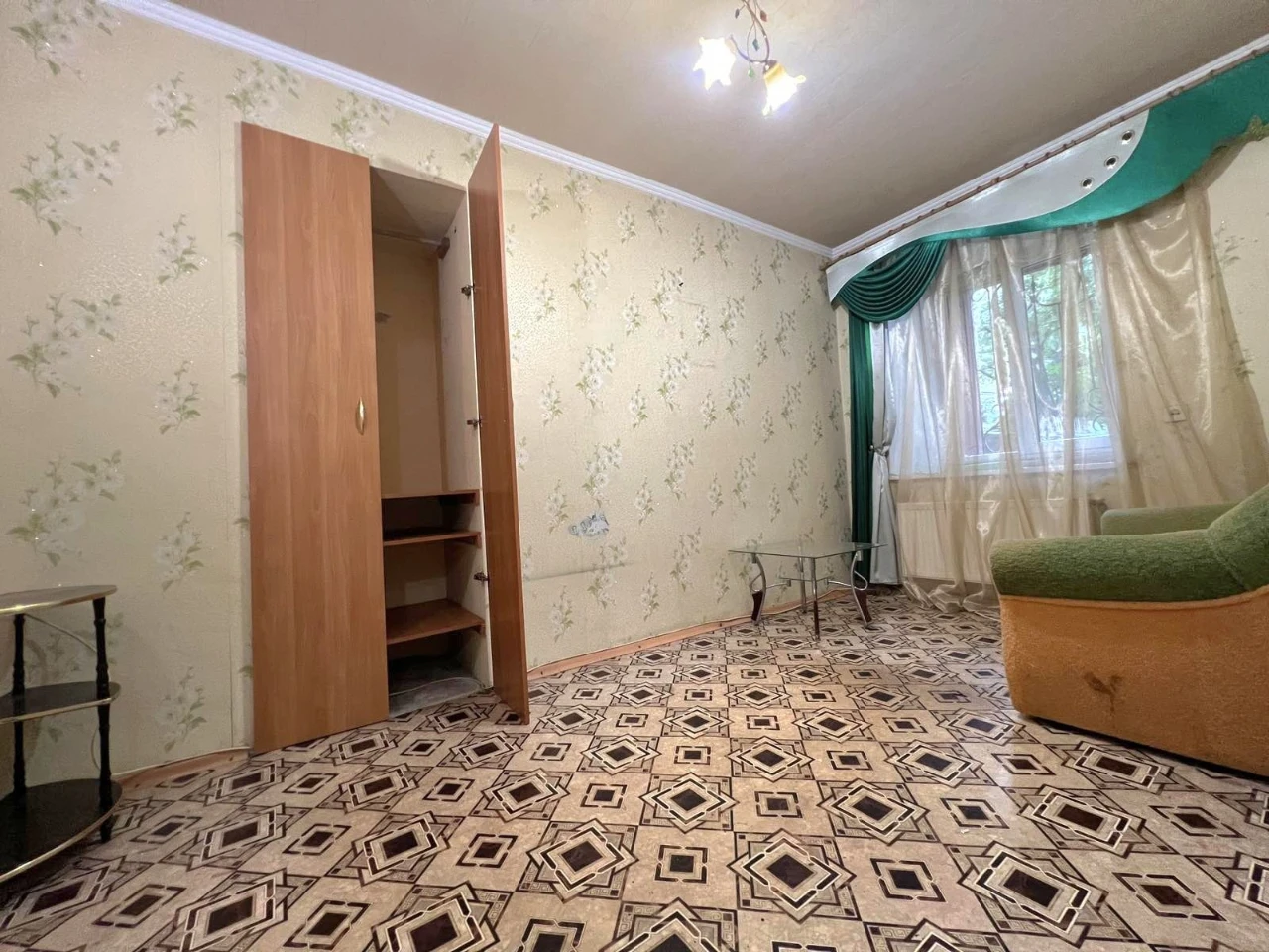 продаж 2кімнатної квартири в центрі міста