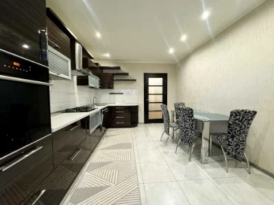 Apartment. Winnitsa, Zodychiv Street