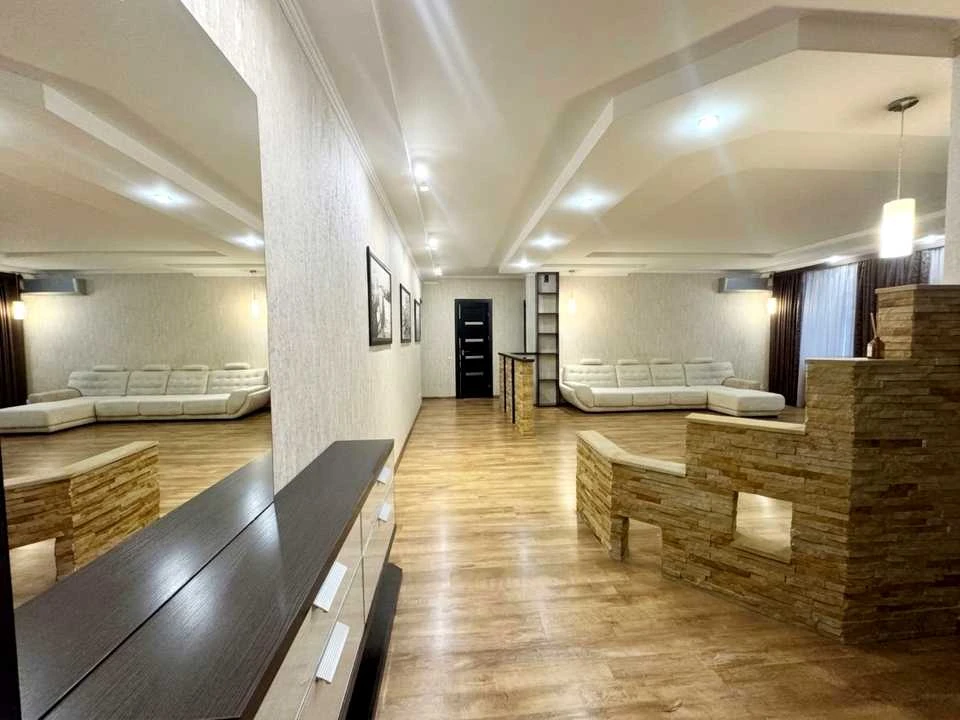 Apartment. Winnitsa, Zodychiv Street