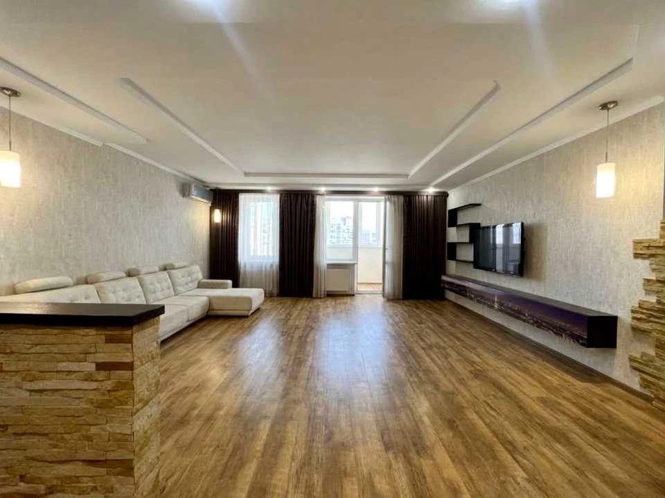 Apartment. Winnitsa, Zodychiv Street
