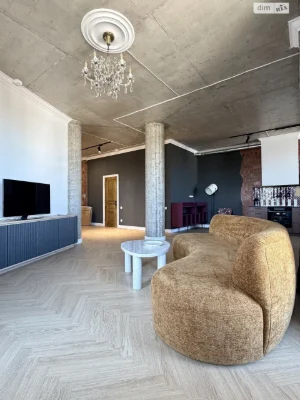 Long-Term Rental Apartment "Vyshenka"