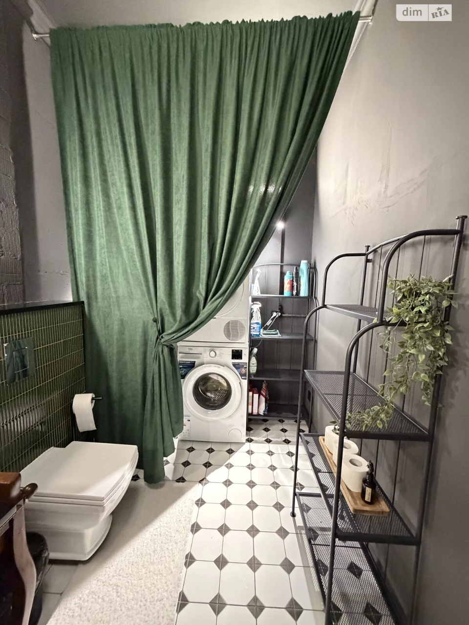 Long-Term Rental Apartment "Vyshenka"