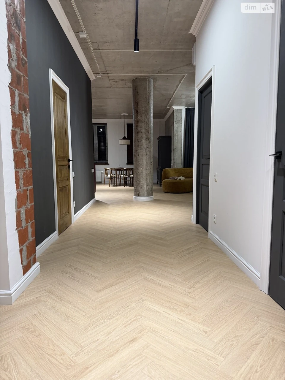 Long-Term Rental Apartment "Vyshenka"