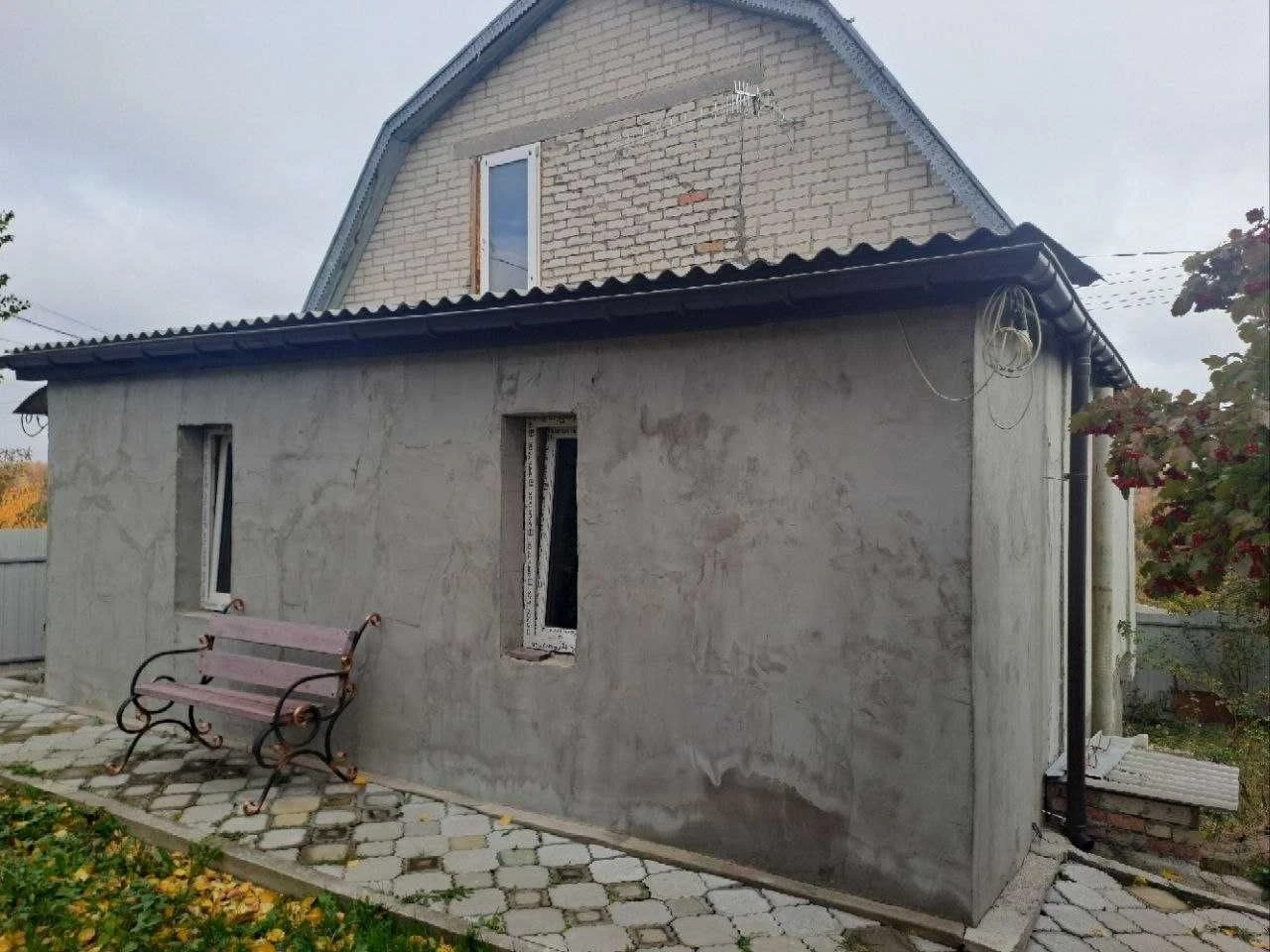 Sale of a one-story house with a plot of 4 acres on ST Skh