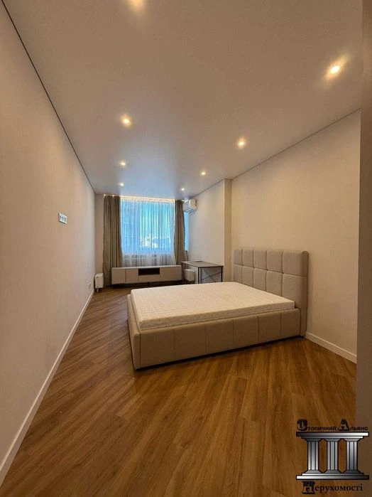 Spacious 2-room apartment, Manhattan city residential complex, Beresteyskiy district (