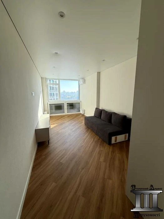 Spacious 2-room apartment, Manhattan city residential complex, Beresteyskiy district (