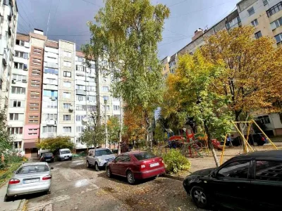 Квартира. Ивано-Франковск, улица Василя Стуса