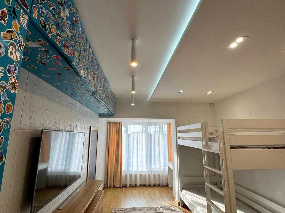 Apartment. Ivano-Frankivsk, Dzhokhara Dudayeva Street