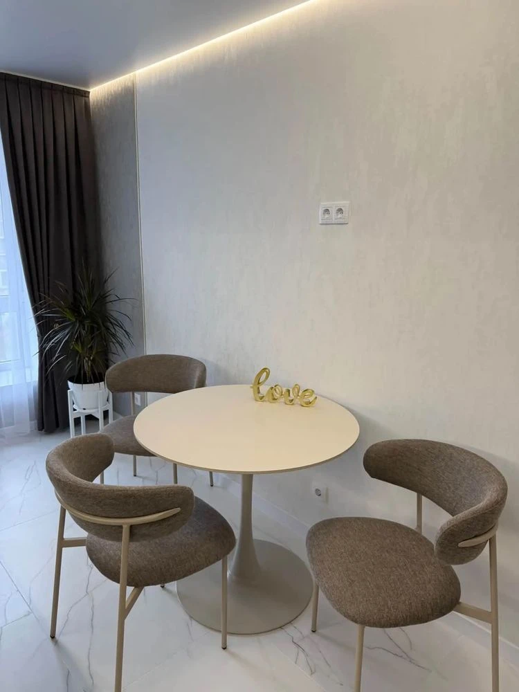 Urgent sale of one-bedroom apartment