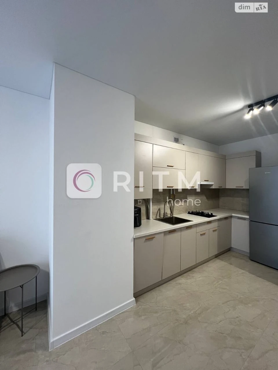 Long-Term Rental: Apartment