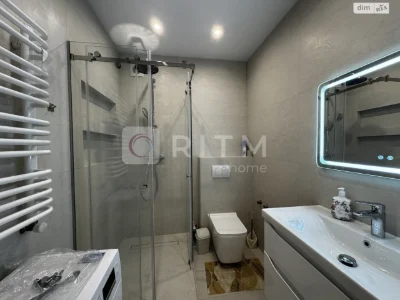 Long-Term Rental: Apartment