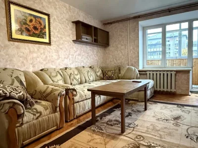 Apartment. Ivano-Frankivsk, Hnat Hotkevych st.