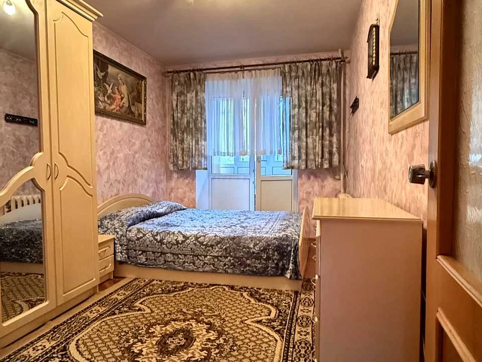 Apartment. Ivano-Frankivsk, Hnat Hotkevych st.