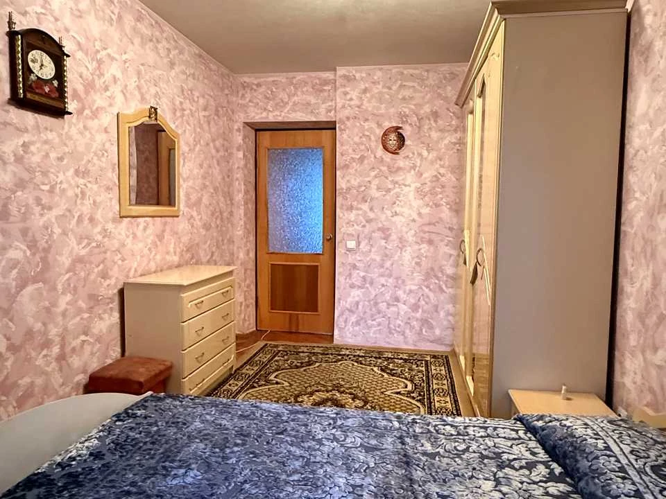 Apartment. Ivano-Frankivsk, Hnat Hotkevych st.
