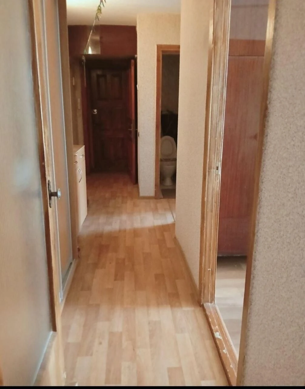 Продажа 3-комнатной квартиры в центре, 60 м², Кирпичный дом