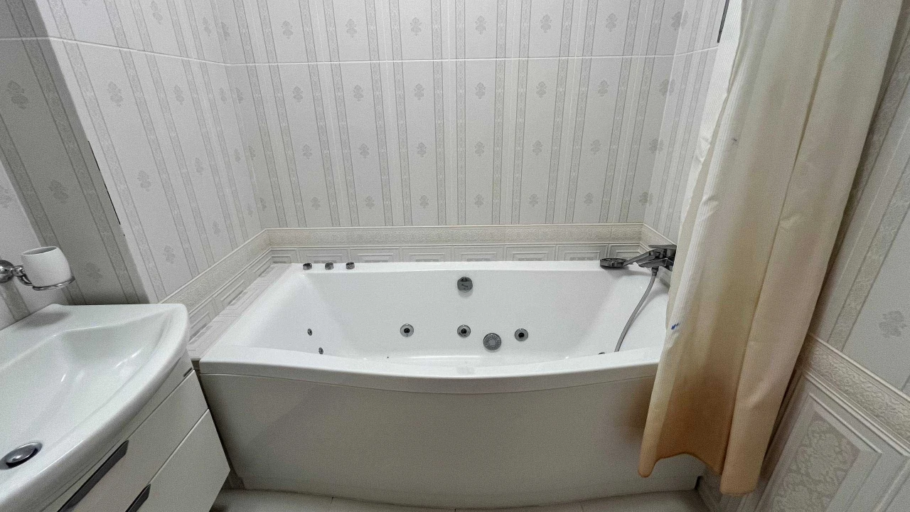 Apartment for Sale in Levada