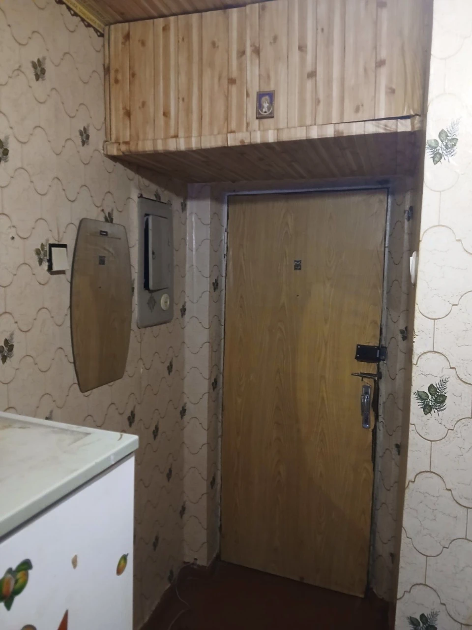 Sale of a 2-bedroom apartment in the Institute of Communication area.