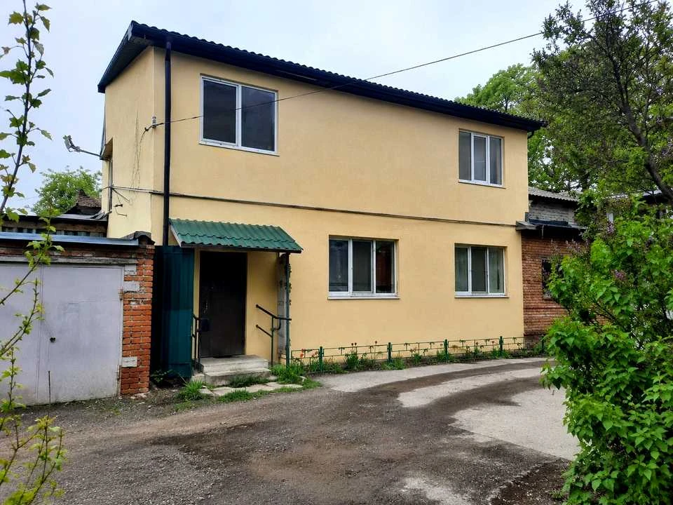 Будинок. Полтава, вулиця Юліани Матвійчука