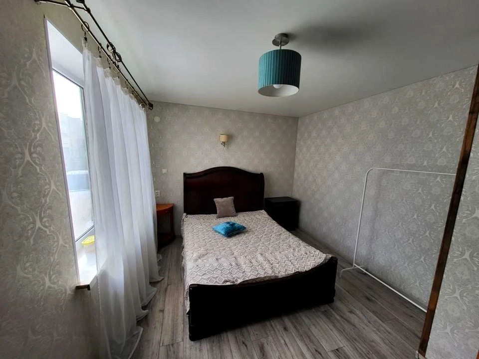 Будинок. Полтава, вулиця Юліани Матвійчука
