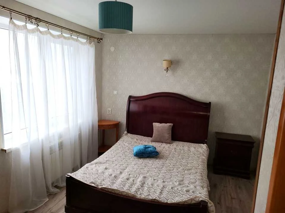 Будинок. Полтава, вулиця Юліани Матвійчука