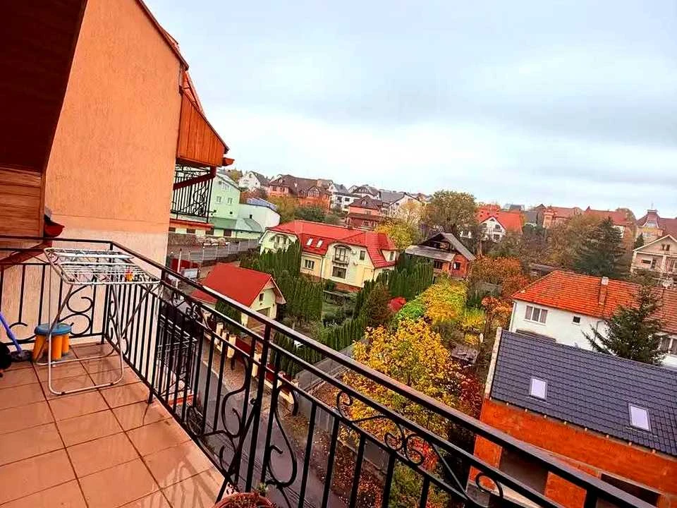 Apartment. Kosicky Street, Uzhgorod