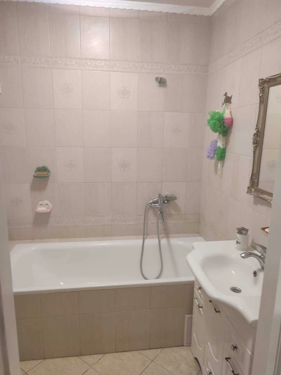 Sale of an atmospheric two-level apartment