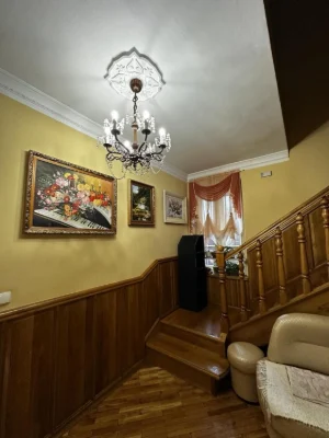 Будинок 550м2 на набережній