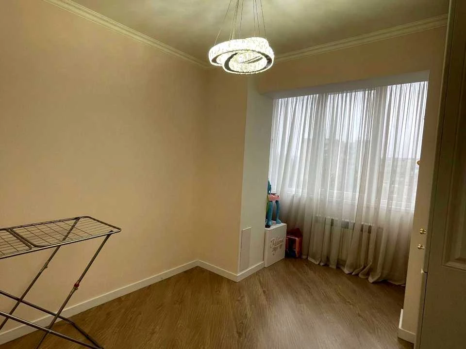 Apartment. Volodymyr Hmelnitsky, Romana Shukhevicha Street