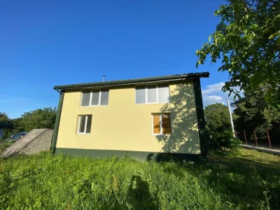 Sale of a 6-room house