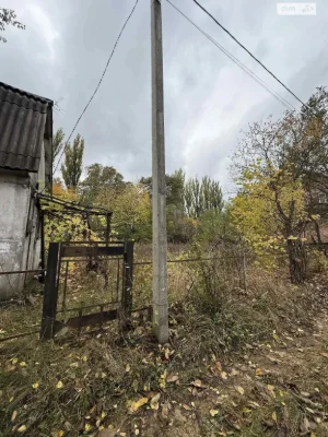 Продається земельна ділянка в Лезневому