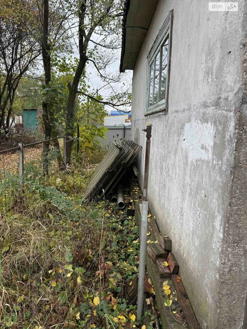 Продається земельна ділянка в Лезневому