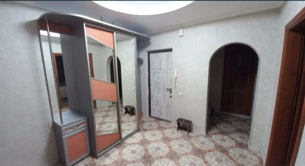 For Sale: 3-bedroom apartment on Шевchenko Street