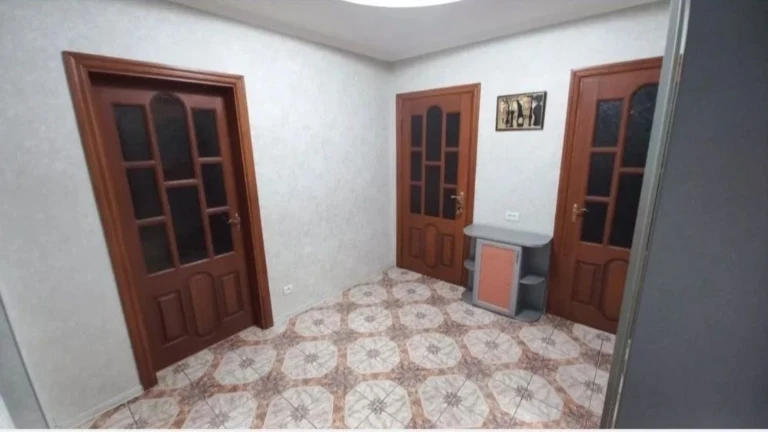 For Sale: 3-bedroom apartment on Шевchenko Street