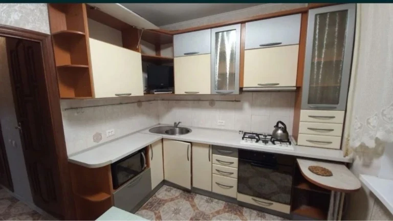 For Sale: 3-bedroom apartment on Шевchenko Street