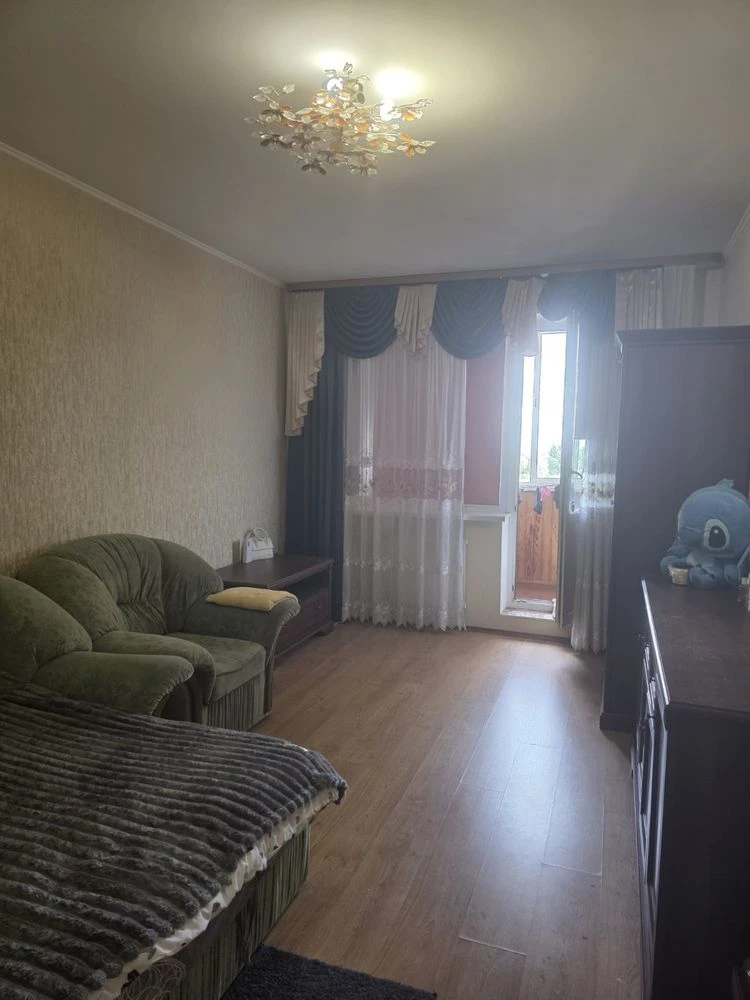 For Sale: 3-bedroom apartment on Шевchenko Street