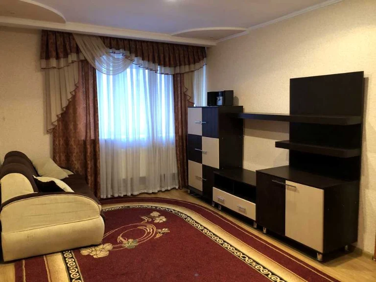 Apartment. Zhitomir, Pokrovska st.