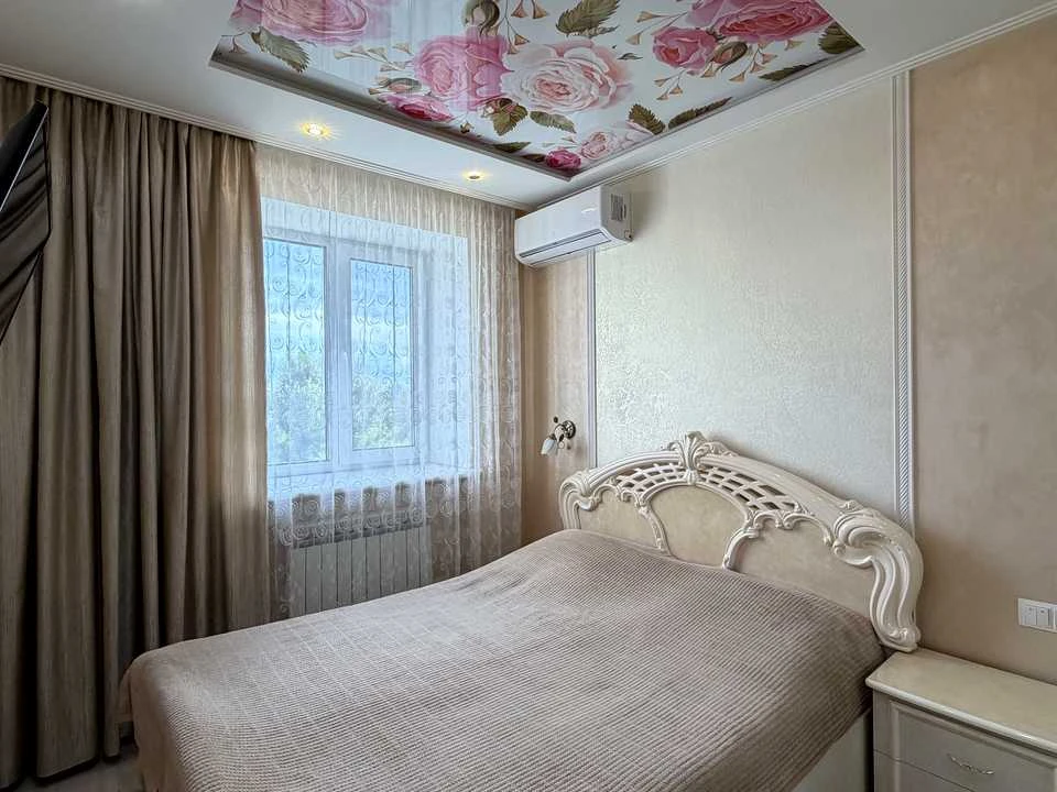 Apartment. Zhitomir, Pokrovska st.