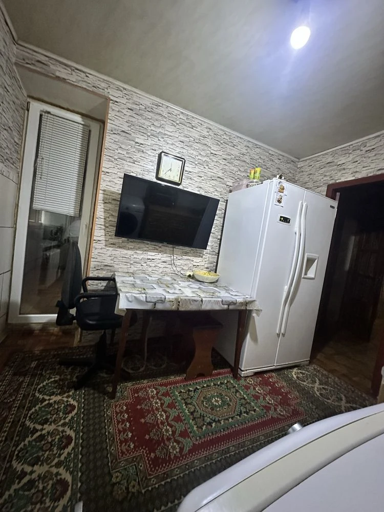 3-bedroom apartment, 68 sq m, 2 balconies, area near the 20th school