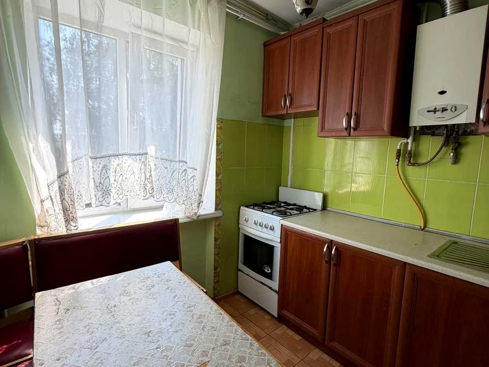 Apartment. Vasyl Cheroni Street, Riven