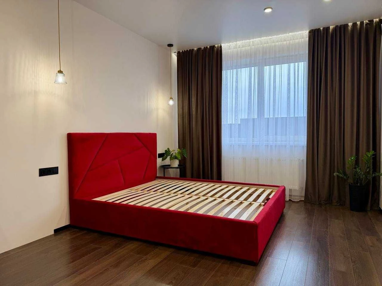 For sale, fully furnished 2-bedroom apartment with renovation in a new building.