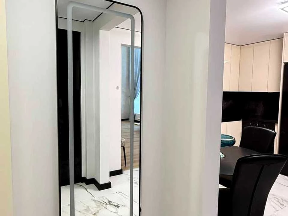 Apartment. Soborna Street, Riven