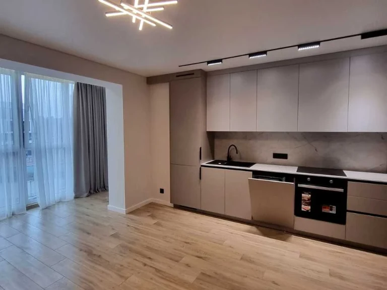 Apartment. Rivenė, Zakhysnykiv Mariupol' vul.