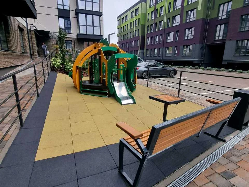 Apartment. Rivenė, Zakhysnykiv Mariupol' vul.