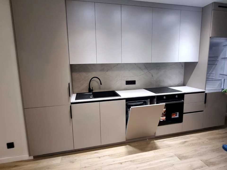 Apartment. Rivenė, Zakhysnykiv Mariupol' vul.