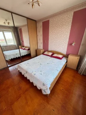 Продаж 4-кімнатного квартири • 92 м² • Буковинка • Гараж у