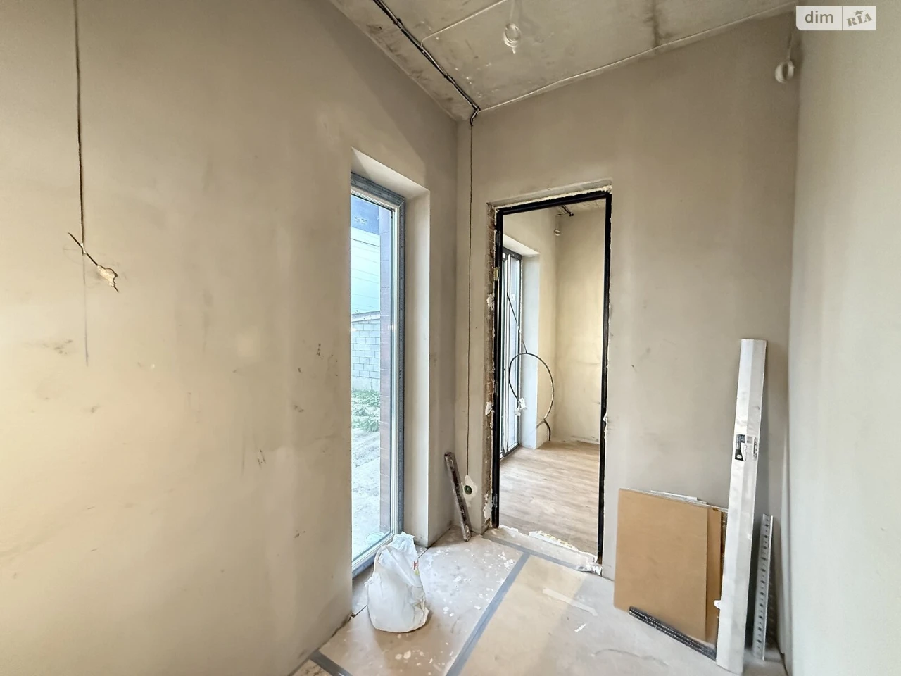 South Taunhouse for Sale
