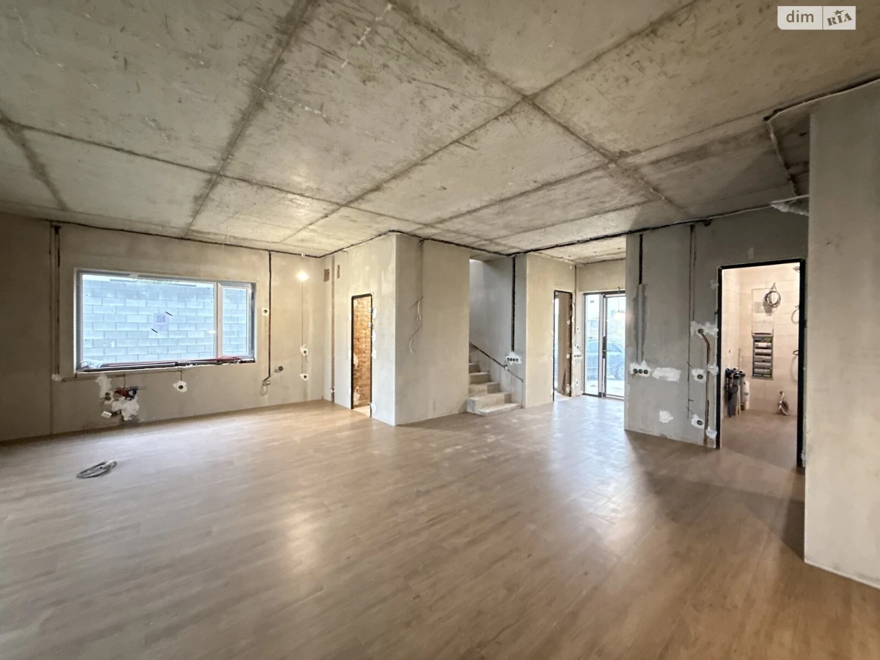 South Taunhouse for Sale