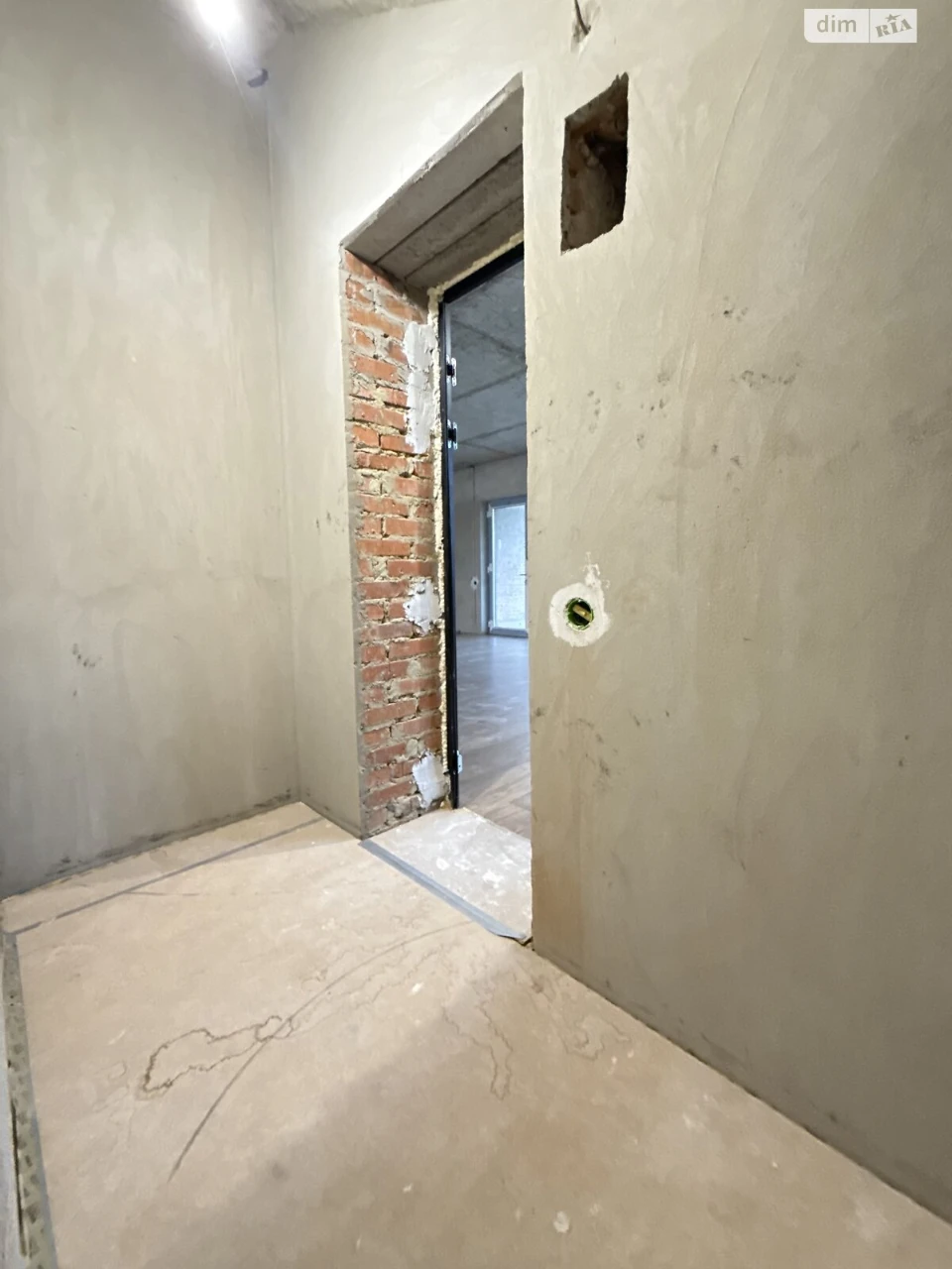 South Taunhouse for Sale