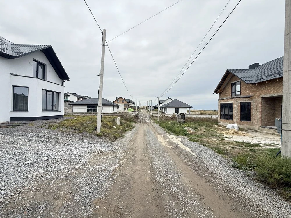 ПРОДАМ земельну ділянку під забудову.РАЙСЬКИЙ САД,300м до АТ