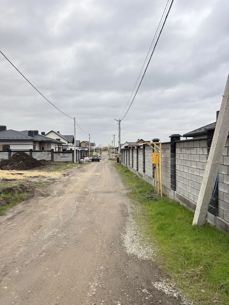 ПРОДАМ земельну ділянку під забудову.РАЙСЬКИЙ САД,300м до АТ